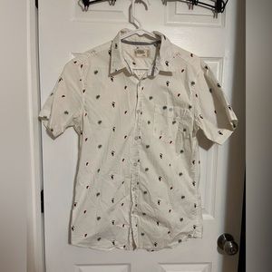 White, short sleeve, button down